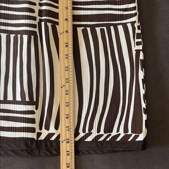 Ann Taylor Chic Brown and White Striped Pencil Skirt Size 2 Animal Print Zebra - Picture 4 of 9